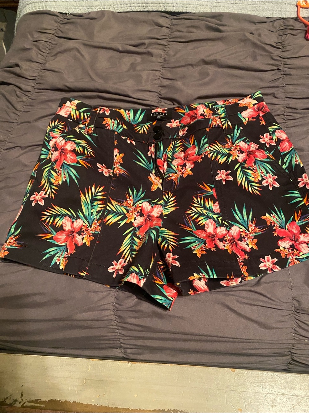 Tinsel Black Tropical Floral Shorts
